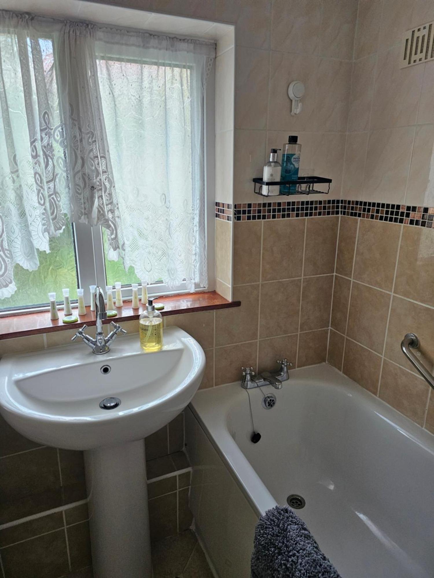 Orchards In Orpington Villa Exterior photo
